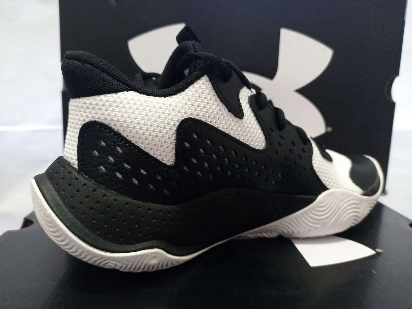 Under Armour Jet '23 GS 'White Black Gold'