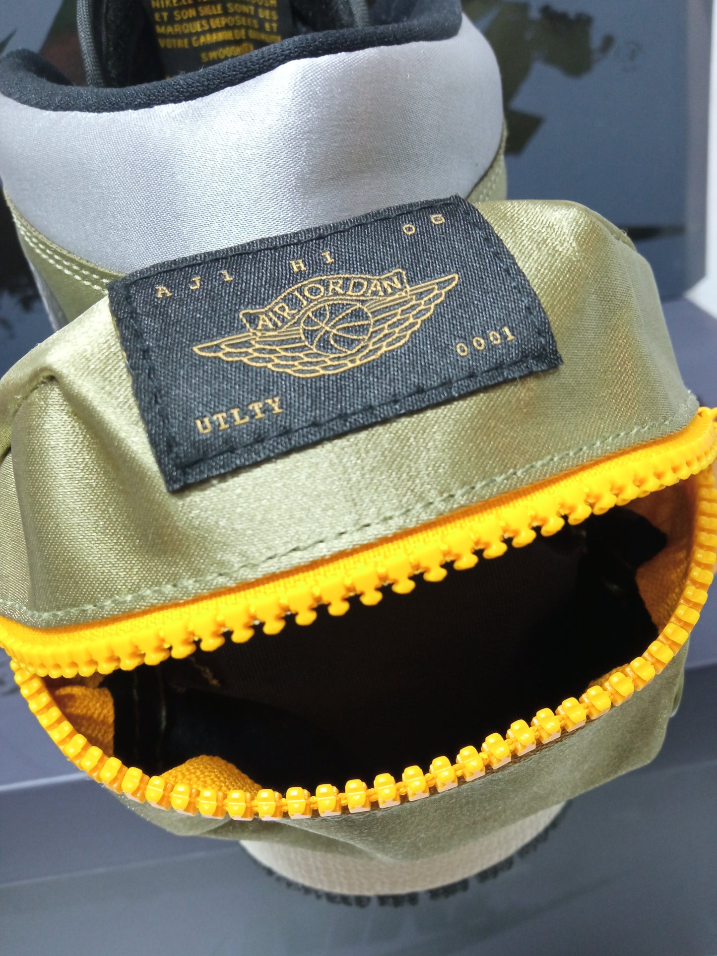 Air Jordan 1 Retro High Utility 'Oliva neutral'