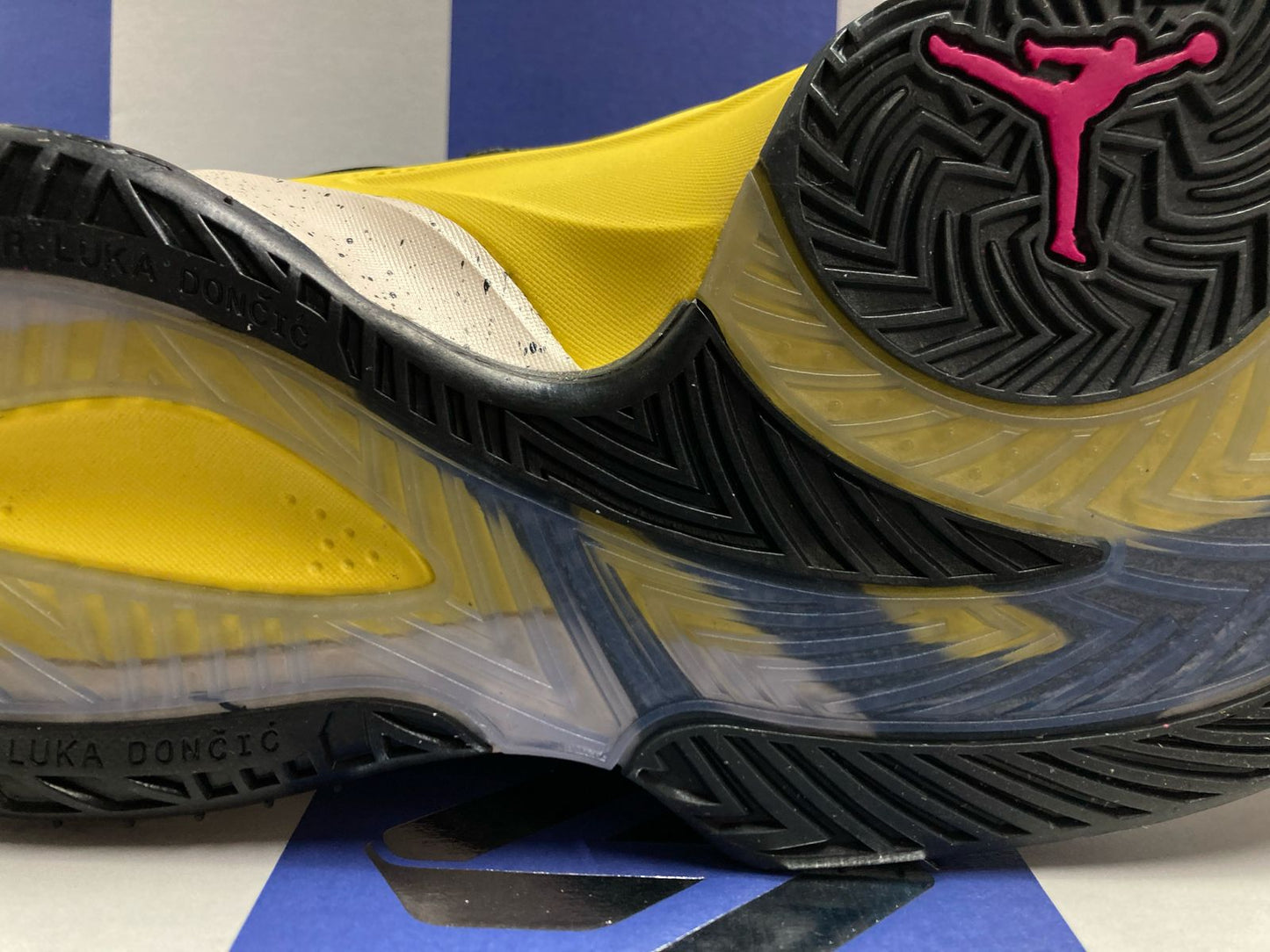 Jordan Luka 3 'Black Hyper Jade Pink'