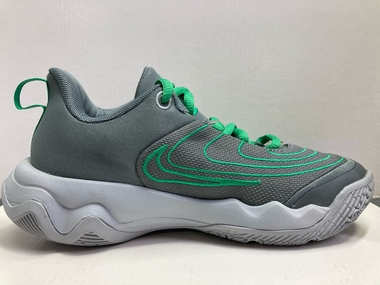 Giannis Immortality 4 GS 'Smoke Grey Stadium Green'