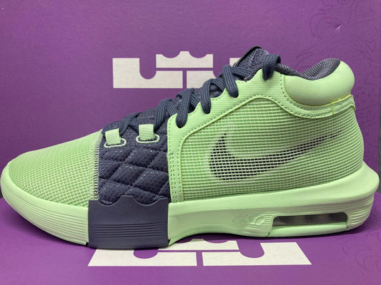 Nike  LeBron Witness 8 'Vapor Green'