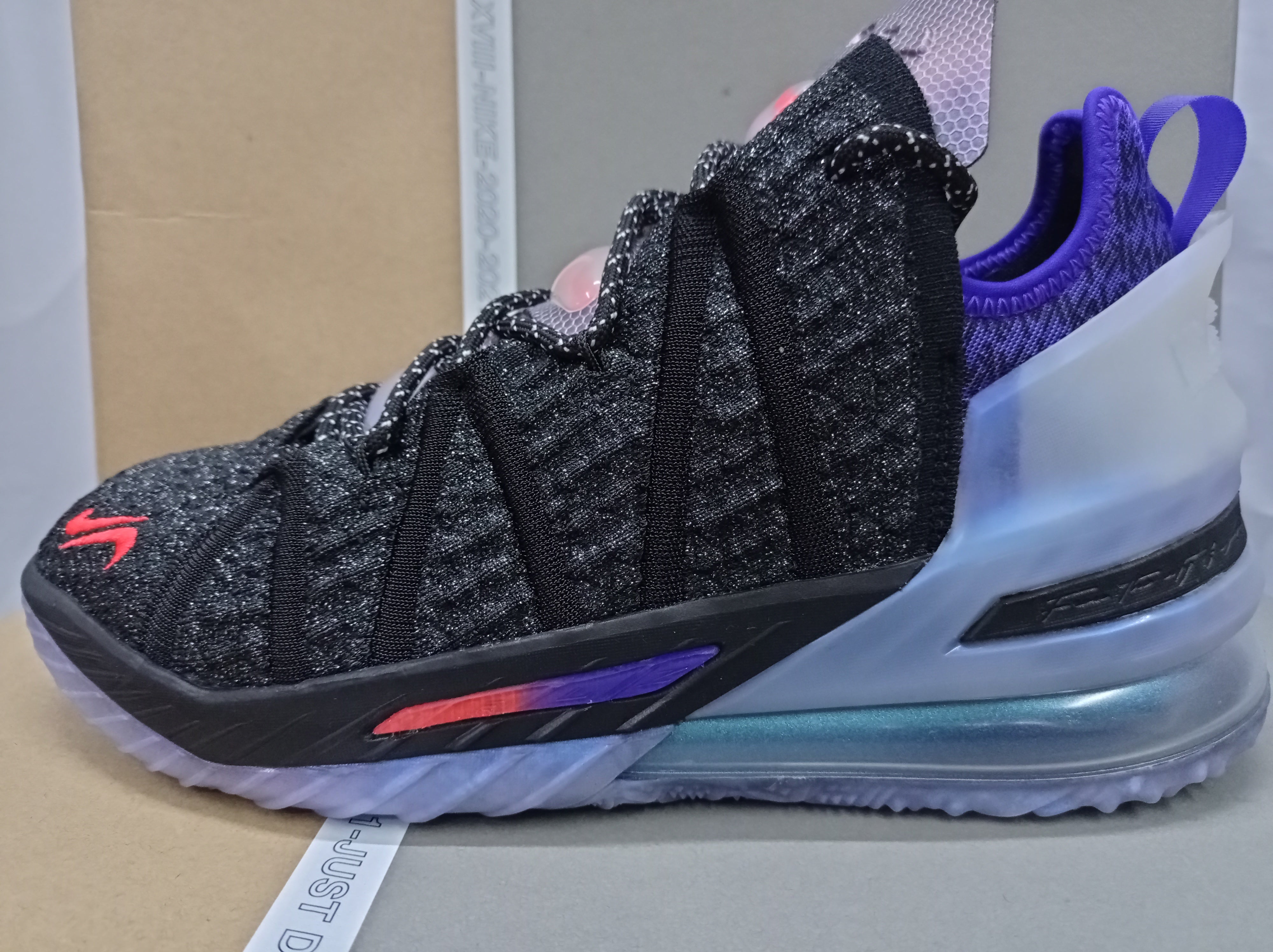Nike Kylian Mbappe x LeBron 18 NRG The Chosen 2 La Casa del Basquet