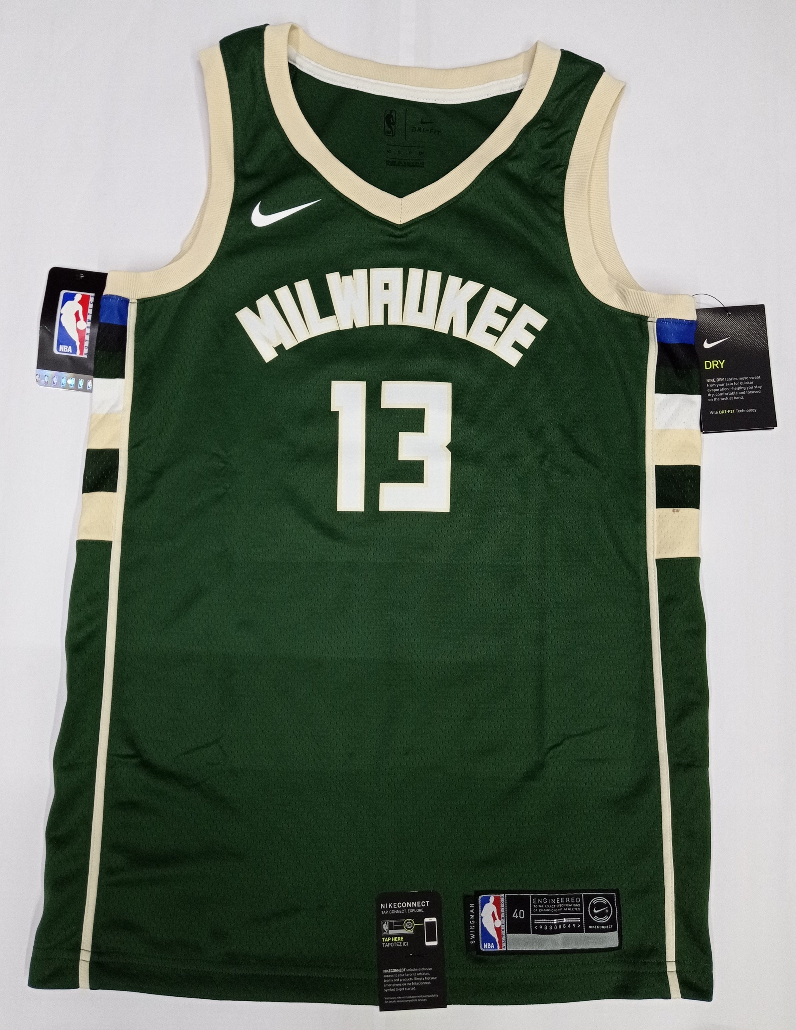 Milwaukee Bucks - Malcolm Brogdon Swingman NBA Jersey :: FansMania