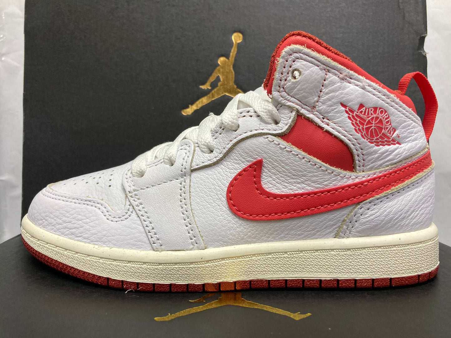 Air Jordan 1 Mid SE PS White Dune Red