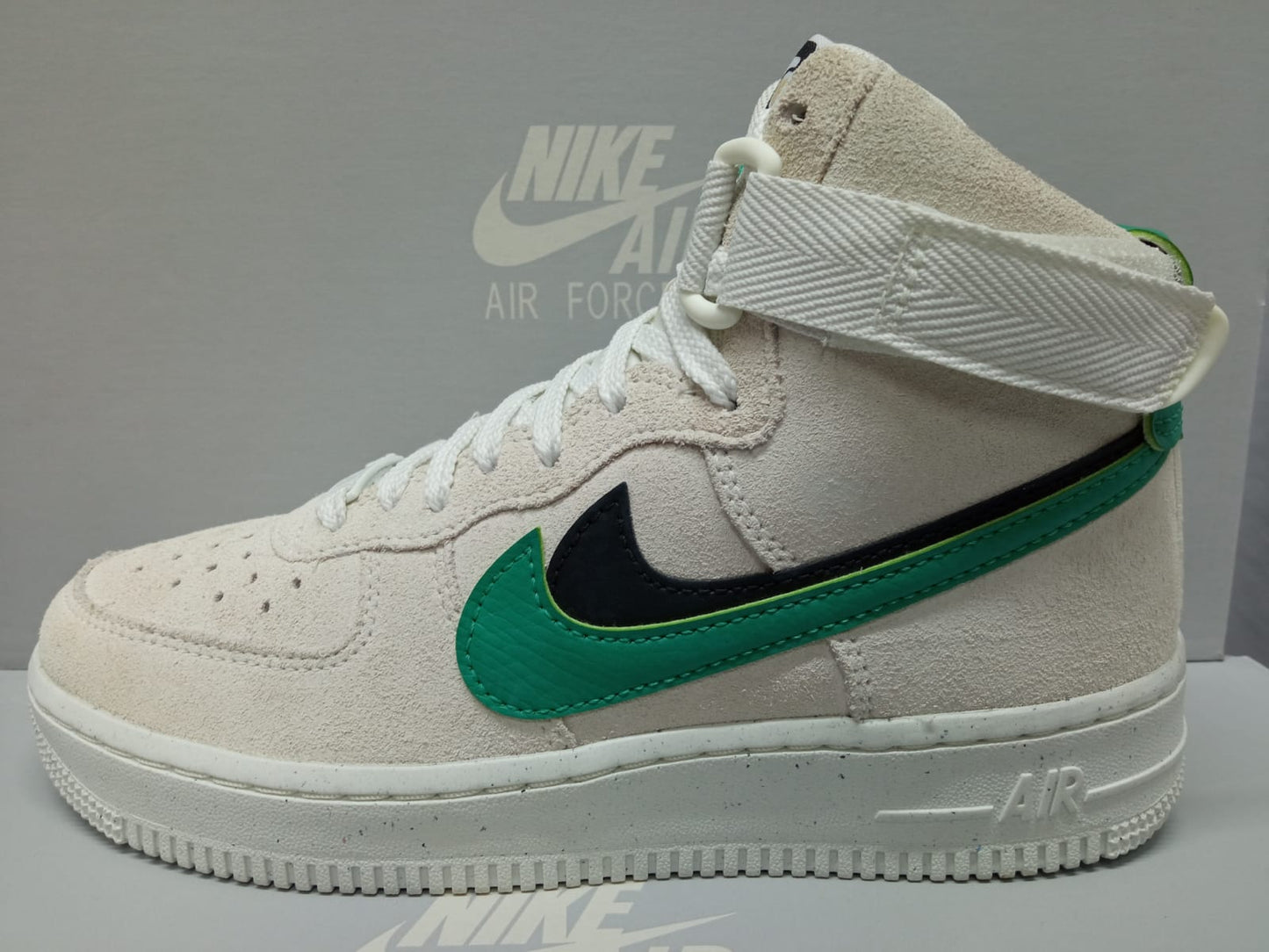 WMNS) Nike Air Force 1 High SE '82 - Neptune Green' DO9460-100