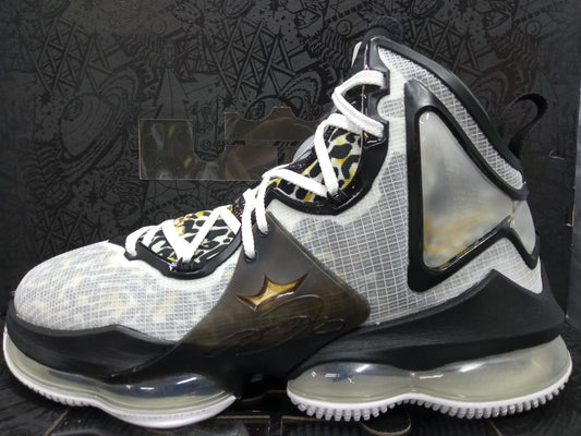 Nike Lebron 19 'Royalty'